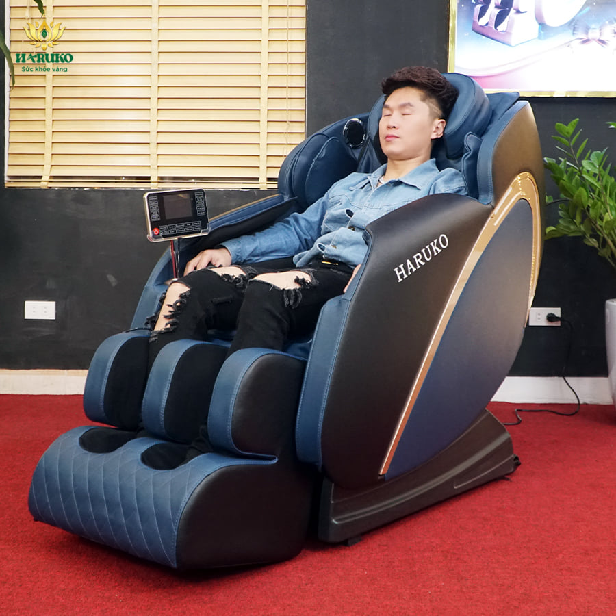 Ghế massage Haruko-A8 dù chỉ mới ra mắt tuy nhiên đã thu hút được sự quan tâm của vô số khách hàng nhở thiết kế gọn gàng, sang trọng