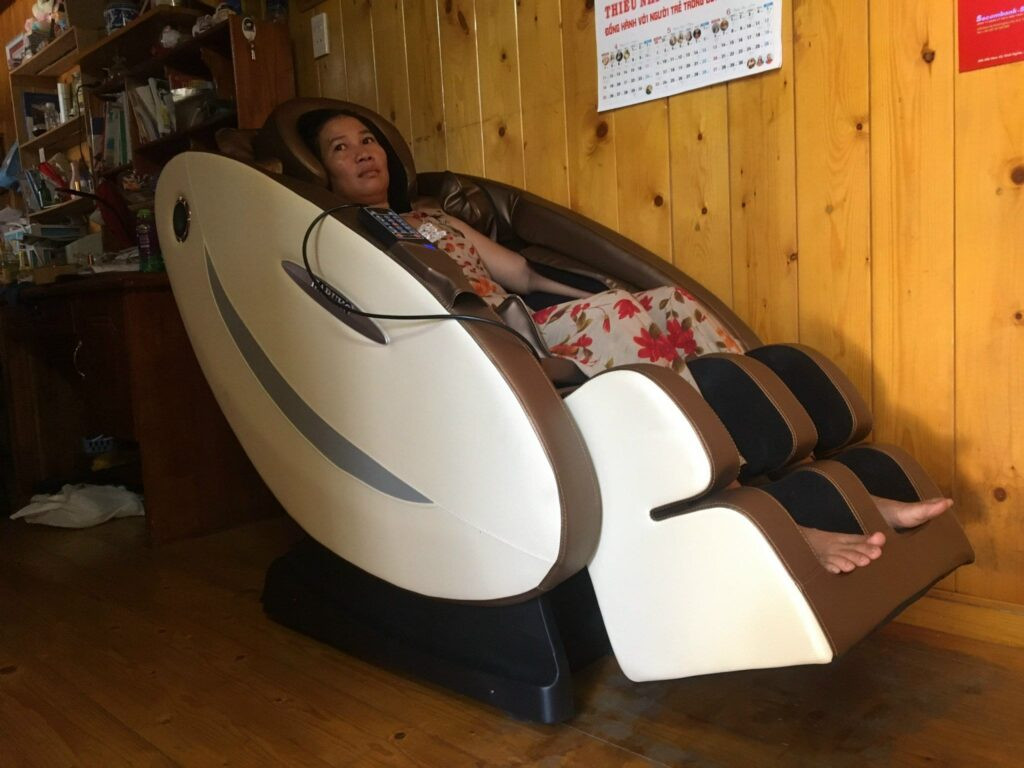 Khách hàng sau khi mua hàng và trải nghiệm sản phẩm ghế massage Akina đều có những đánh giá rất tích cực