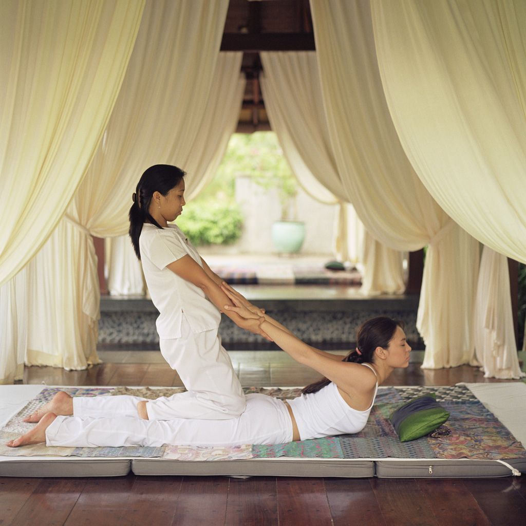 Massage truyền thống là phương pháp thư giãn và giảm đau nhức hiệu quả đã tồn tại từ rất lâu đời.